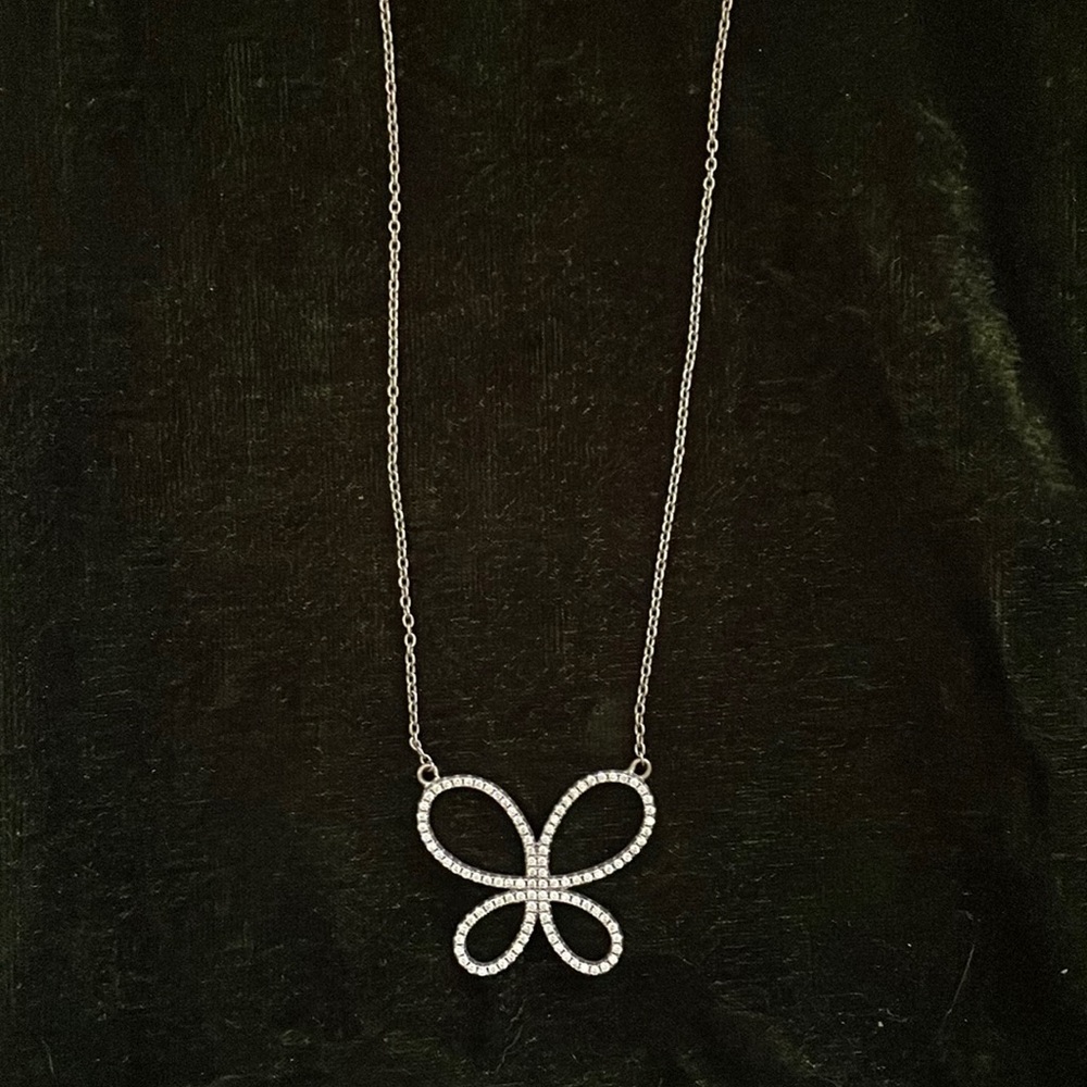Silver butterfly 🦋necklace